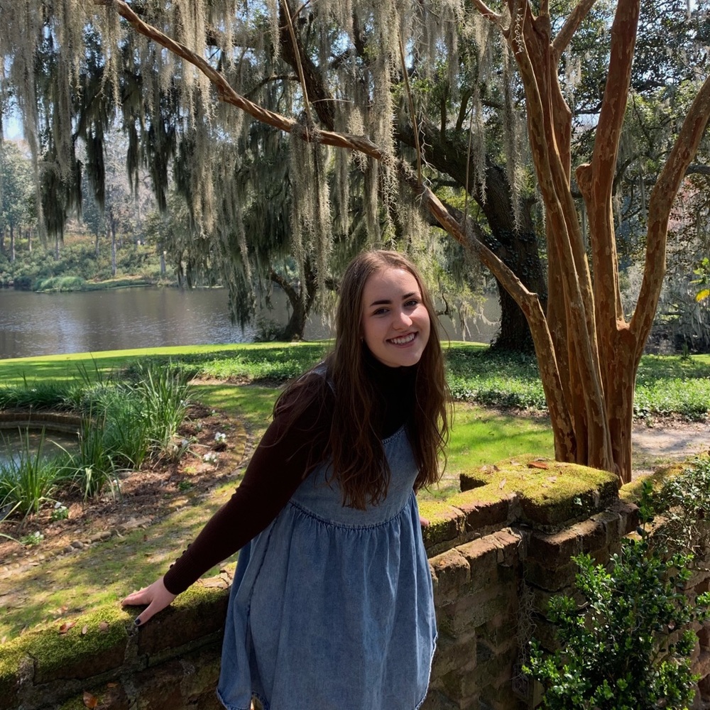 Meet your Posher, Emilee